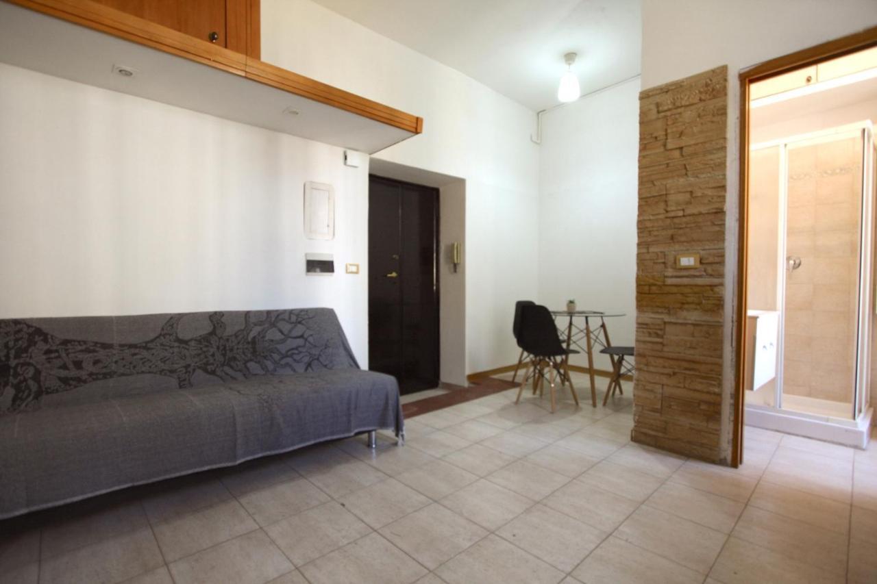 San Giovanni Holiday House Apartamento Roma Exterior foto